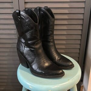 Mix No. 6 Black Cowboy Boots